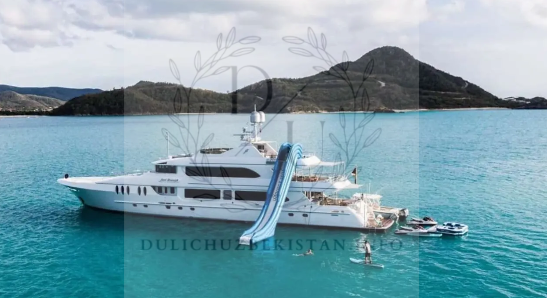 Customized luxury yacht rental